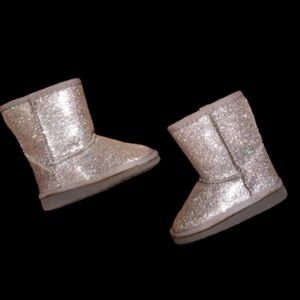 Baby Girl's Silver Glitter Boots Sz 4